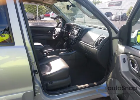 2006 Mazda Tribute S из США, поврежденный, VIN 4F2CZ96186KM07679